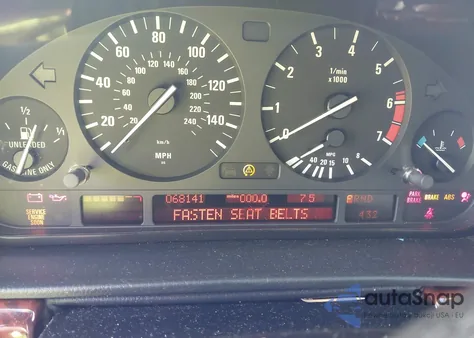 2001 BMW 740Il z USA, uszkodzony, nr VIN WBAGH83481DP18150